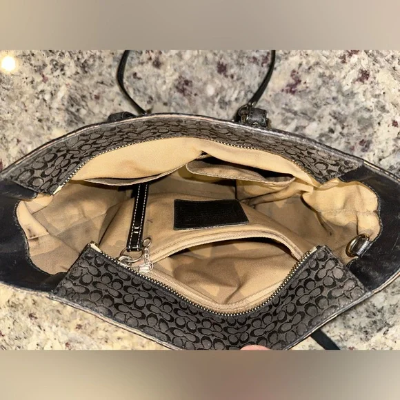 Coach Purse Shoulder Bag - Picture 10 of 16